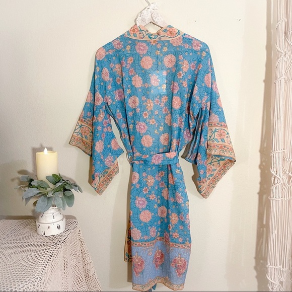 Spell Love Story Midi Robe / Kimono - Picture 3 of 15